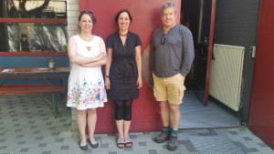 Ulrike Syha (Koordinatorin), Inka Neubert, Neil Fleming am 24.06.2017 vor dem Theaterhaus/G7 in Mannheim.